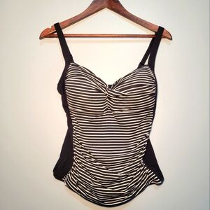 Bond-Eye Australia Women's Black/White Striped Tankini Top‎ Multi Fit Cup 12 US